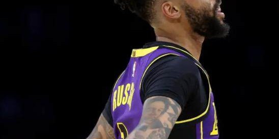 库里附体完爆利拉德！拉塞尔轰44分+9三分拯救湖人