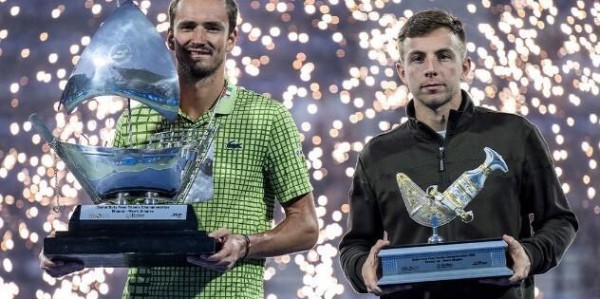 中东局势紧张！多位网球名将被困，前世界第一恐无缘第五大满贯