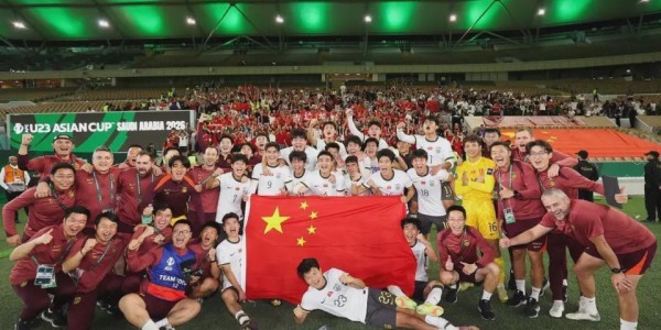 华体会在线登录-跪地道歉！越南队头号球星被打服，53岁安东尼奥找到日本队漏洞